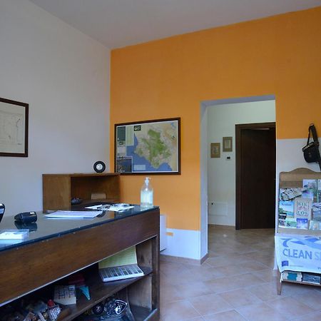 Casa Del Geco Bed & Breakfast Paestum Luaran gambar