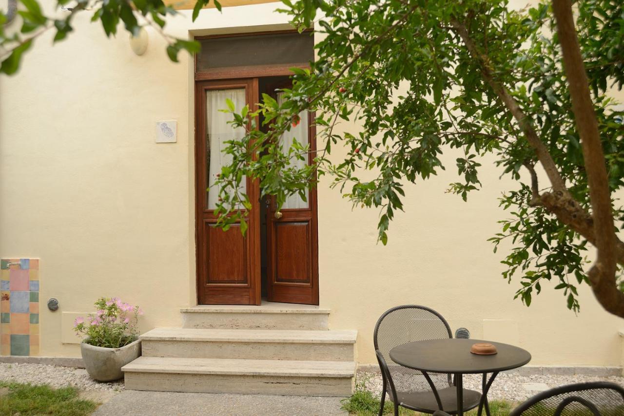 Casa Del Geco Bed & Breakfast Paestum Luaran gambar